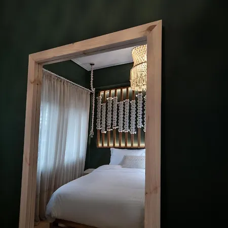 Macrame Luxury Apartament *